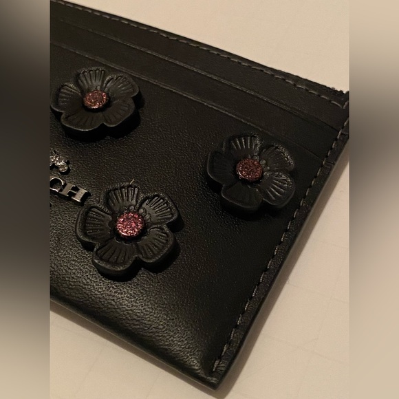 NWT Coach Mini Skinny ID Case | Black Leather | Gun Metal | Floral Appliqué - Picture 11 of 13